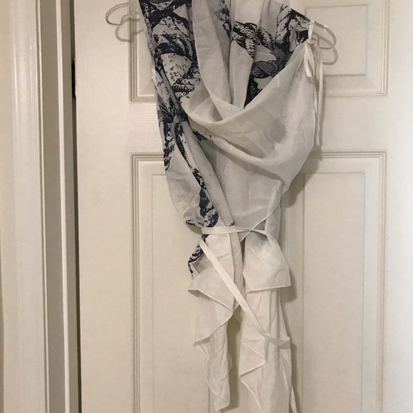 L.A.M.B. Rope print wrap Top - Picture 2 of 15